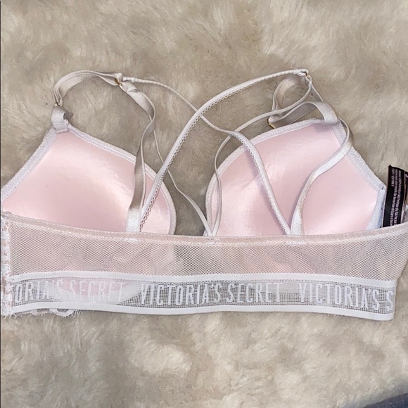 Victoria’s Secret bra - Picture 2 of 3